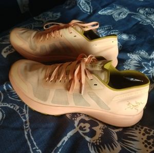 Arc'teryx NORVAN SL 2 woman's Shoes